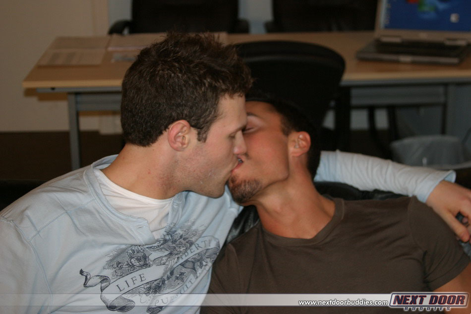 Gay roommates Fox & Alex kissing,  