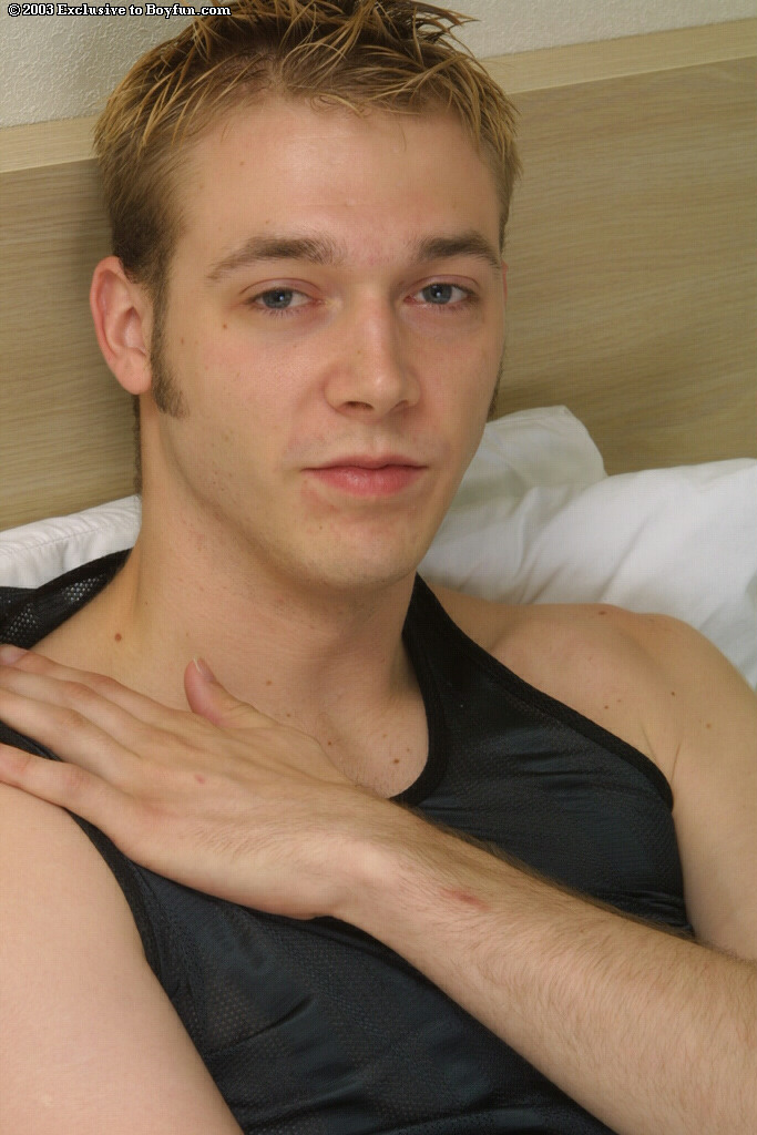Blonde gay Curtis shows his big dick up close then jerks off until he cums  