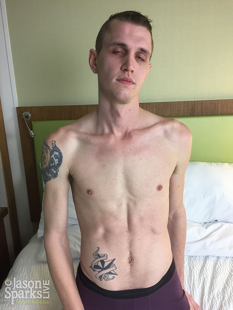 Skinny guy Damien Hyde poses naked before getting banged by gay Joshua James  