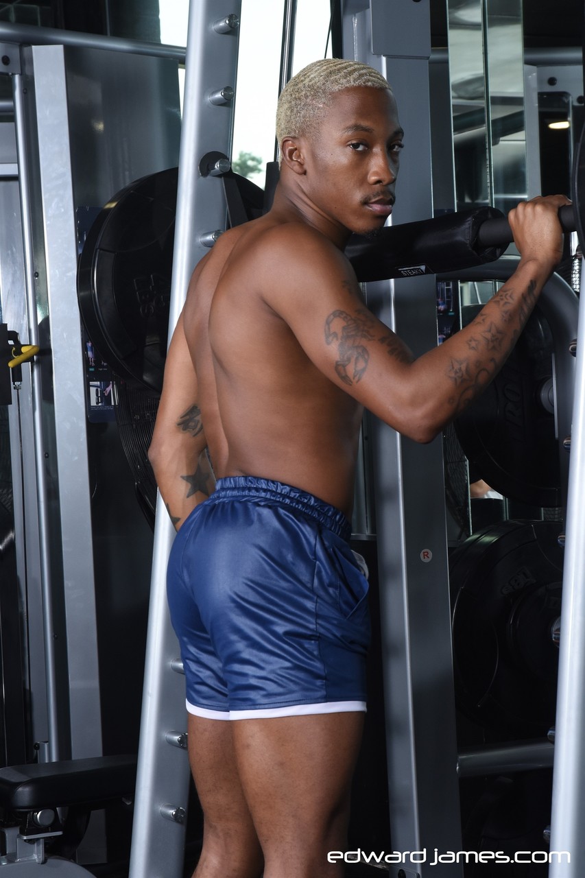 Muscular black gay men Debonair & M Ceo Longstroke have anal sex at the gym  