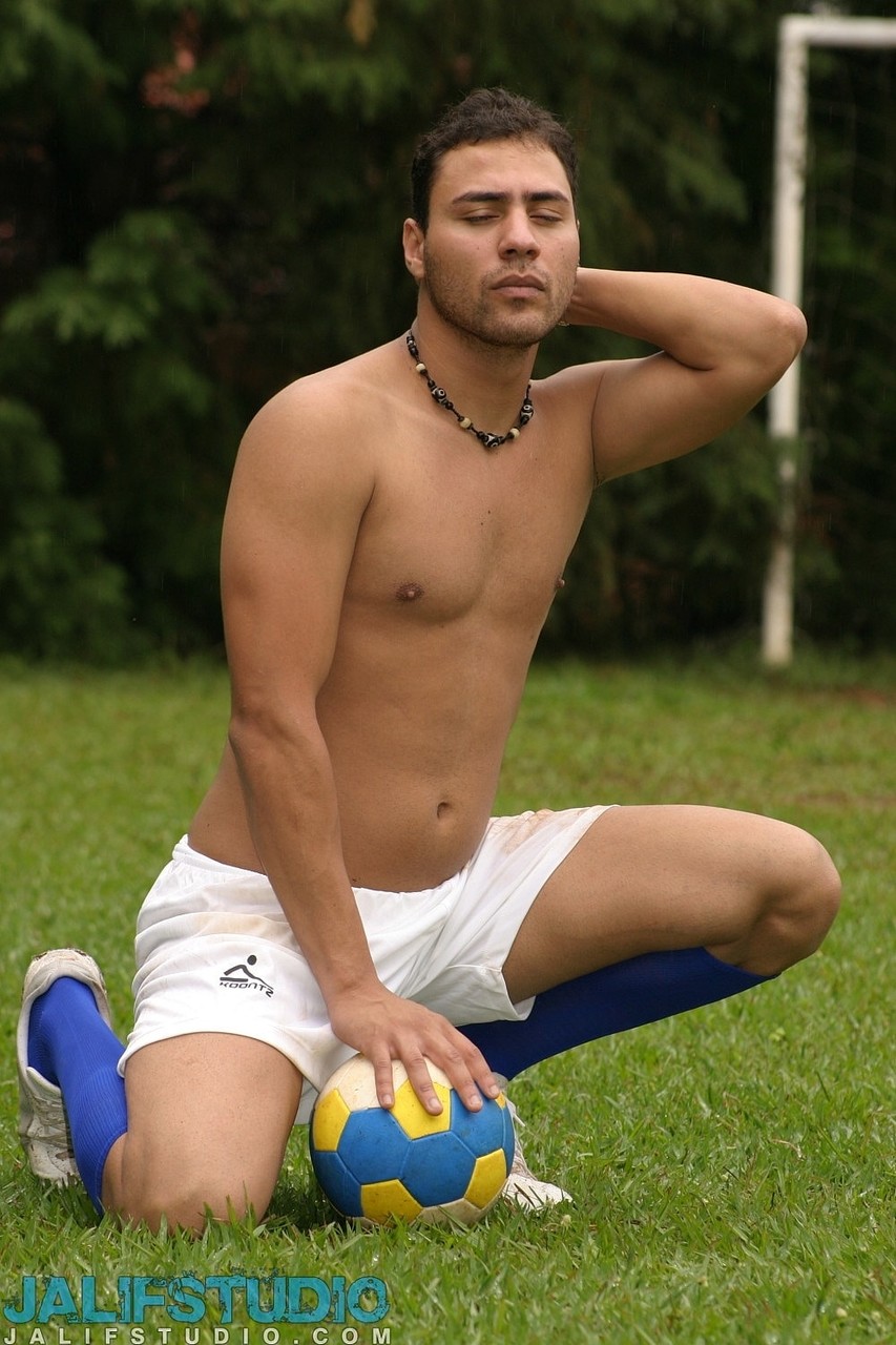Gay soccer player strips fully naked & jerks his erect dick on the field  