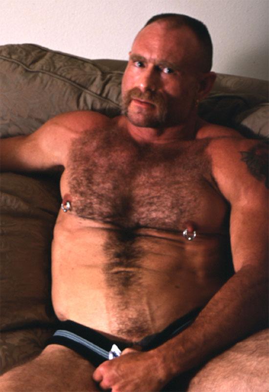 Intense Live Solo With A Hairy Gay Bear Chilling In His Livi...  
